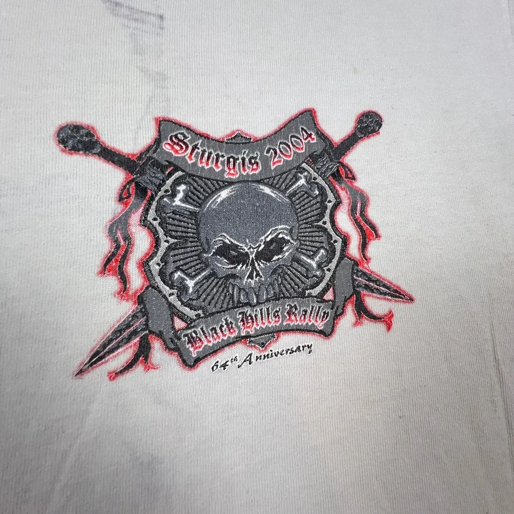 Sturgis T-Shirt Mens 2XL White 2004 Black Hills Rally 64th Anniversary Biker Tee